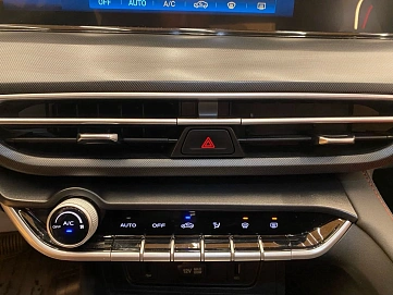 Changan Eado Plus, 2023г, передний привод, робот