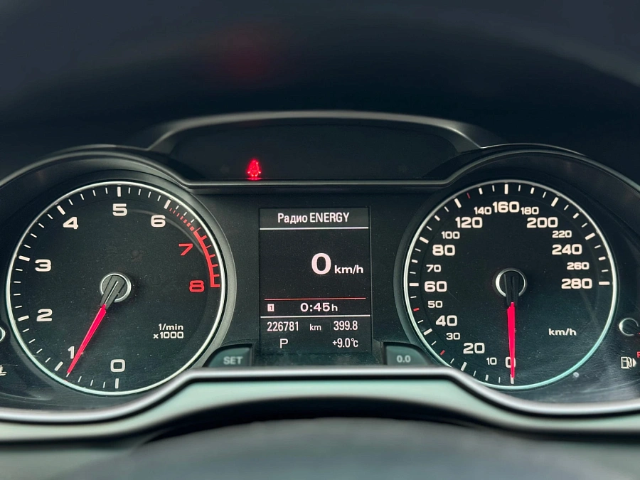 Audi A4, 2012г., передний привод, вариатор