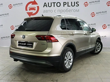 Volkswagen Tiguan, 2017г, полный привод, автомат