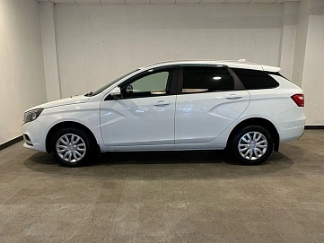 Lada (ВАЗ) Vesta, 2021г, передний привод, механика