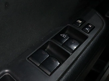Nissan Tiida, 2013г., передний привод, механика