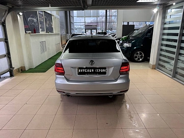 Volkswagen Polo, 2016г, передний привод, автомат