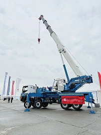 Челябинец КС 65717, 2025г