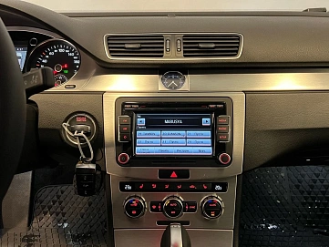Volkswagen Passat, 2012г, передний привод, автомат