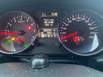 Nissan Qashqai, 2012г, передний привод, вариатор