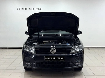 Volkswagen Tiguan, 2020г, полный привод, робот