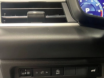 Mitsubishi Outlander, 2023г, передний привод, вариатор