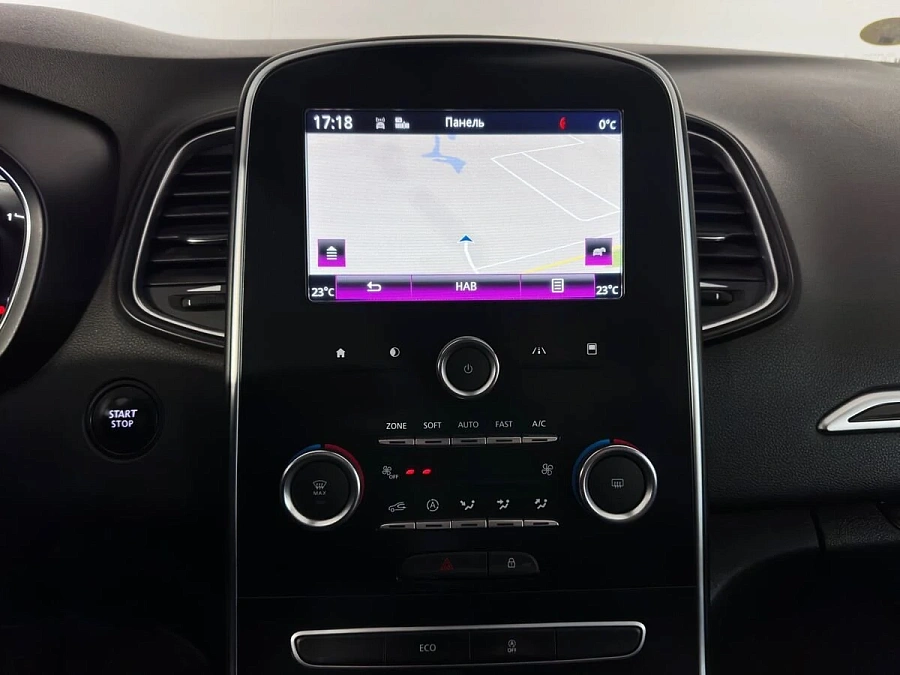 Renault , 2017г., передний привод, робот