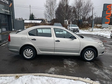 Skoda Octavia, 2012г, передний привод, механика