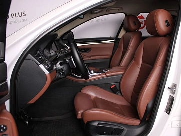 BMW 5 серии, 2015г., задний привод, автомат
