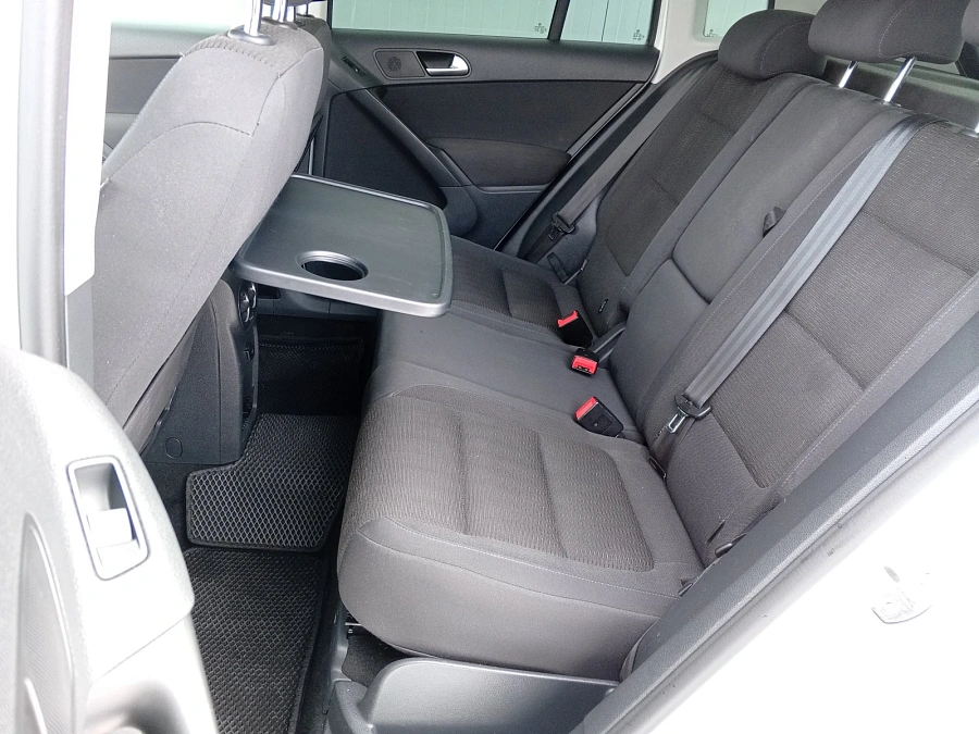 Volkswagen Tiguan, 2014г., передний привод, робот
