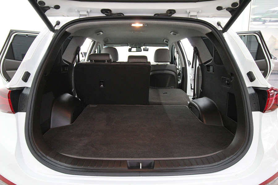 Hyundai Santa Fe, 2019г., передний привод, автомат