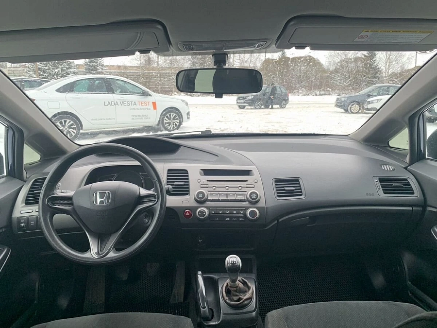 Honda Civic, 2010г., передний привод, механика