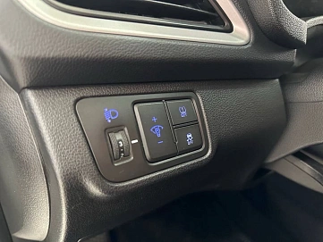 Hyundai Solaris, 2018г, передний привод, автомат