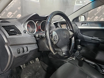 Mitsubishi Lancer, 2007г, передний привод, механика