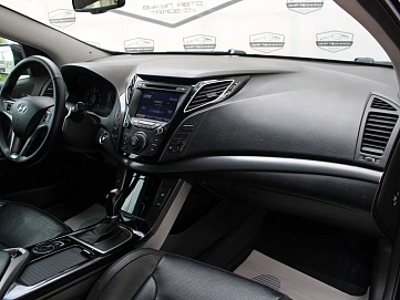Hyundai i40, 2012г, передний привод, автомат