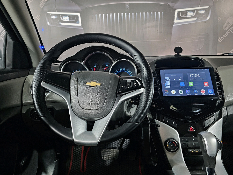 Chevrolet Cruze, 2010г., передний привод, автомат