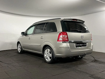 Opel Zafira, 2010г, передний привод, механика