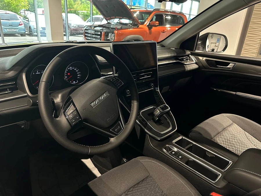 Haval M6, 2024г., передний привод, робот