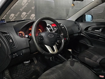 Kia Ceed, 2011г, передний привод, автомат