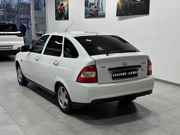 Lada (ВАЗ) Priora, 2011г, передний привод, механика