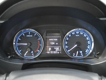 Toyota Corolla, 2013г, передний привод, вариатор