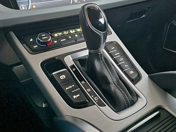 Geely Atlas, 2019г, передний привод, автомат