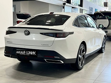Changan Lamore, 2023г, передний привод, робот