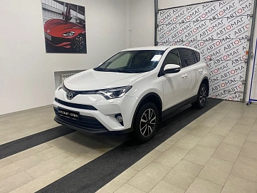 Toyota RAV4, 2016г, передний привод, вариатор