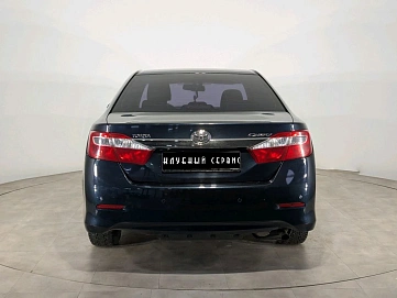 Toyota Camry, 2013г, передний привод, автомат