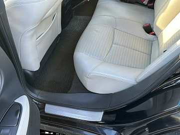 Infiniti Q70, 2015г, полный привод, автомат