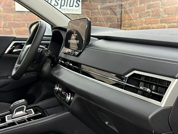 Mitsubishi Outlander, 2023г, передний привод, вариатор