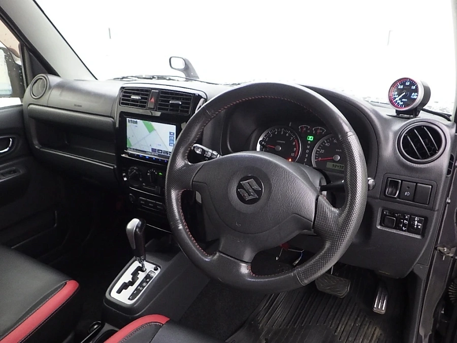 Suzuki Jimny, 2013г., полный привод, автомат