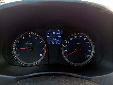 Hyundai Solaris, 2014г, передний привод, автомат