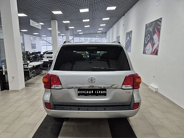 Toyota Land Cruiser, 2012г, полный привод, автомат