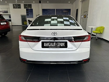 Toyota Camry, 2024г, передний привод, вариатор
