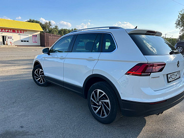 Volkswagen Tiguan, 2018г, полный привод, робот