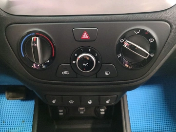 Hyundai Solaris, 2019г, передний привод, автомат