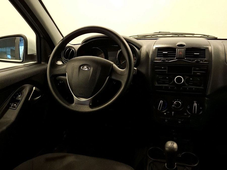 Lada (ВАЗ) , 2023г., передний привод, механика