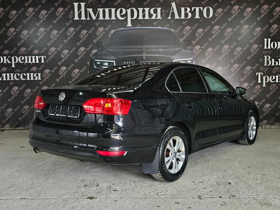 Volkswagen Jetta, 2013г., передний привод, автомат