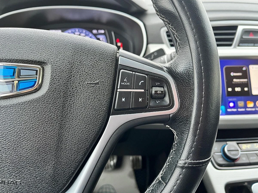 Geely Atlas, 2019г., передний привод, автомат