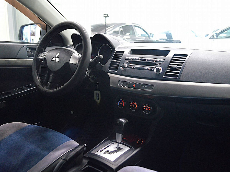 Mitsubishi Lancer, 2012г., передний привод, вариатор