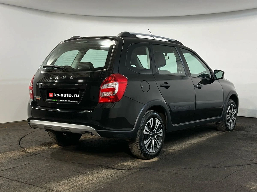 Lada (ВАЗ) Granta, 2023г., передний привод, механика