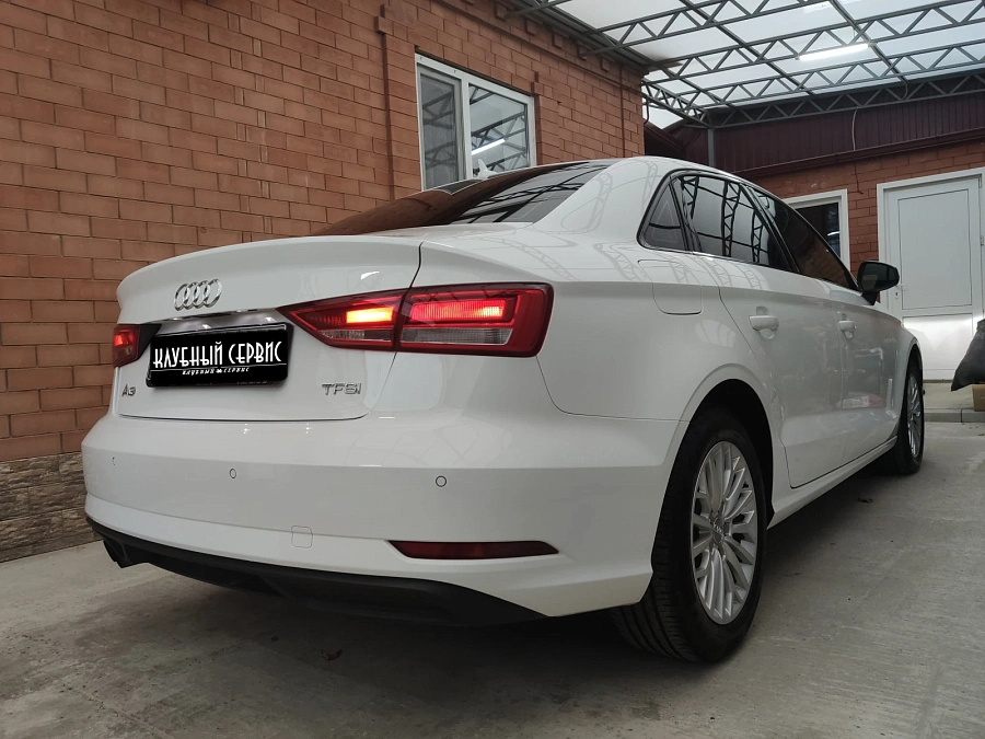 Audi A3, 2018г., передний привод, робот