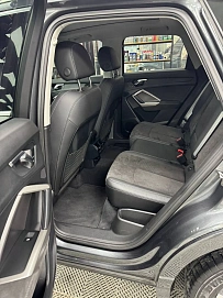 Audi Q3, 2022г, передний привод, робот
