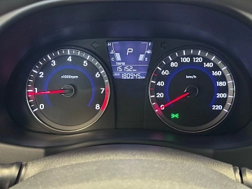 Hyundai Solaris, 2011г, передний привод, автомат
