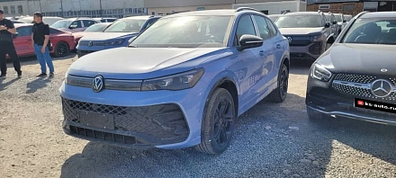 Volkswagen Tiguan, 2026г, полный привод, робот