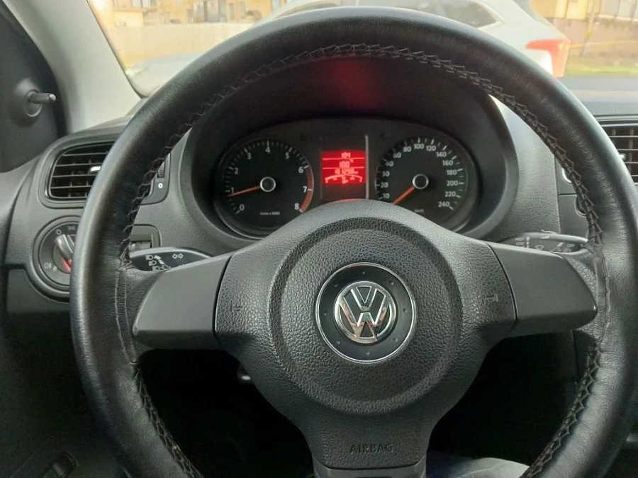Volkswagen Polo, 2012г., передний привод, механика