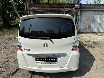 Honda Freed, 2012г, передний привод, вариатор