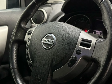 Nissan Qashqai, 2010г, передний привод, механика